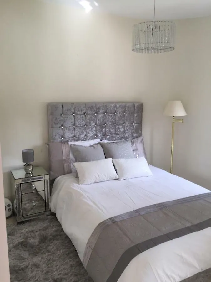 Fascinating & Luxurious Golf,Mountain & Garden View Apartment Porto Banus Marbella Holiday home